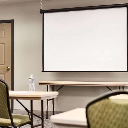 Country Inn & Suites By Radisson, St Cloud East, Mn سانت كلاود المظهر الخارجي الصورة