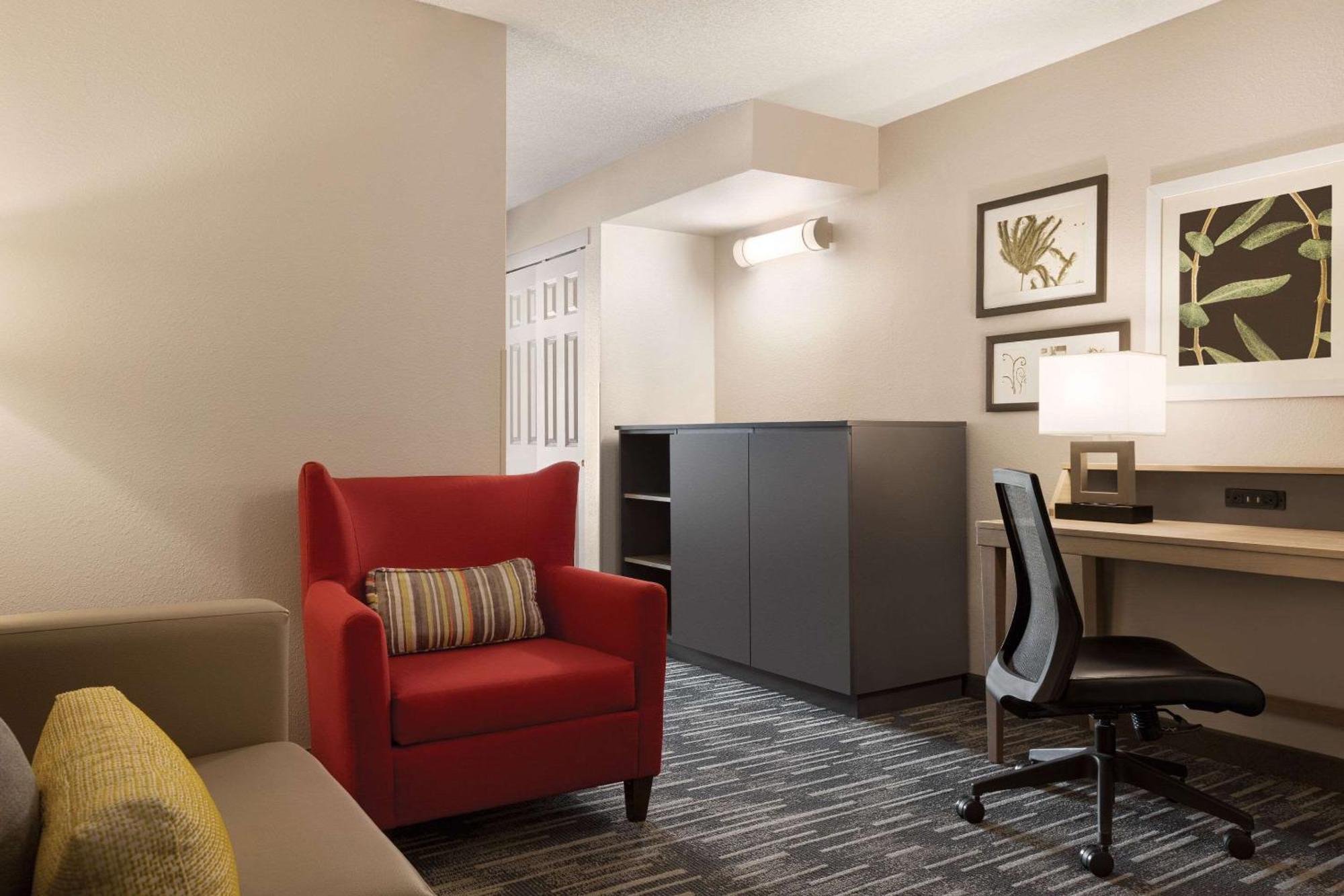 Country Inn & Suites By Radisson, St Cloud East, Mn سانت كلاود المظهر الخارجي الصورة