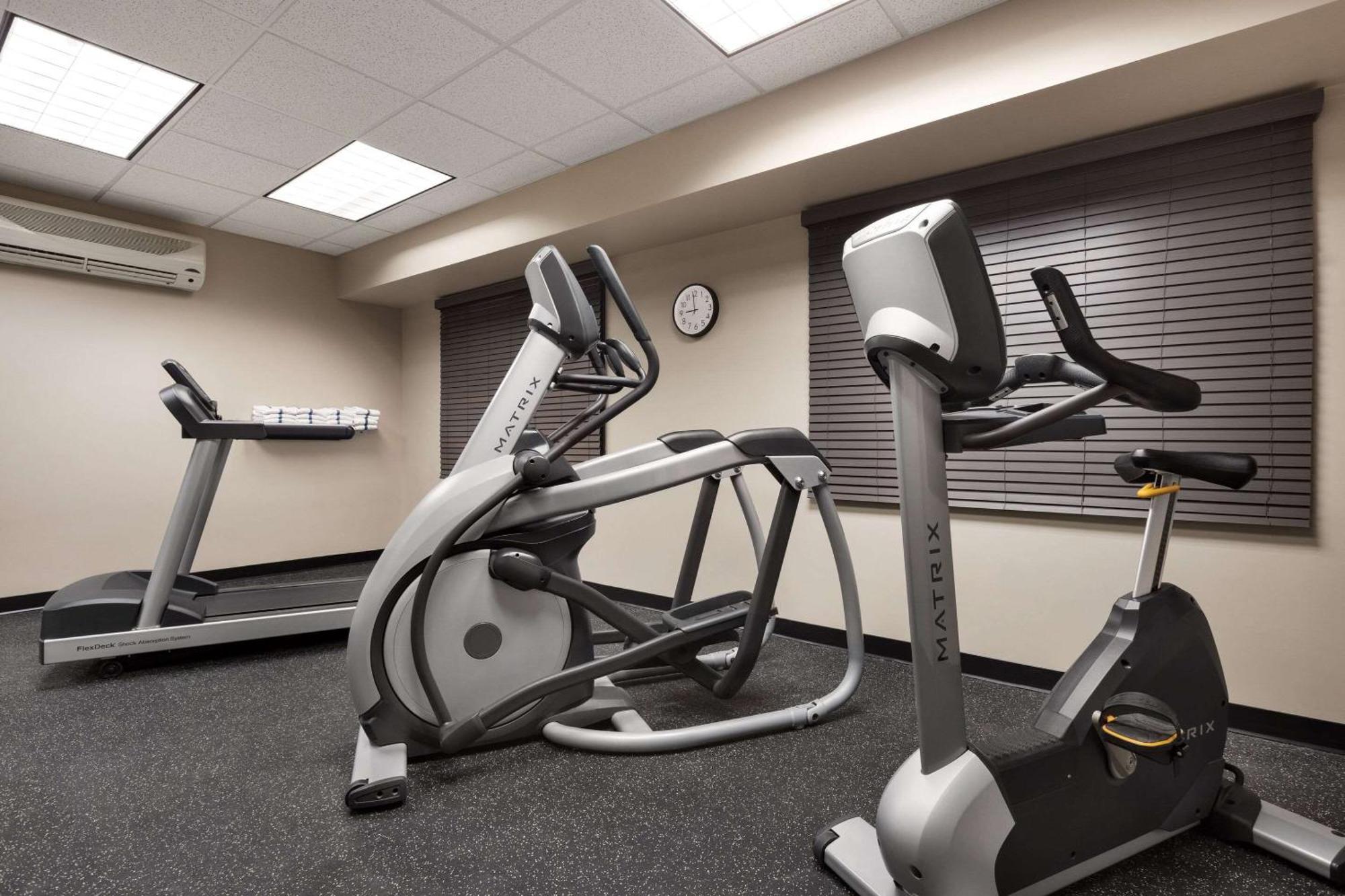 Country Inn & Suites By Radisson, St Cloud East, Mn سانت كلاود المظهر الخارجي الصورة
