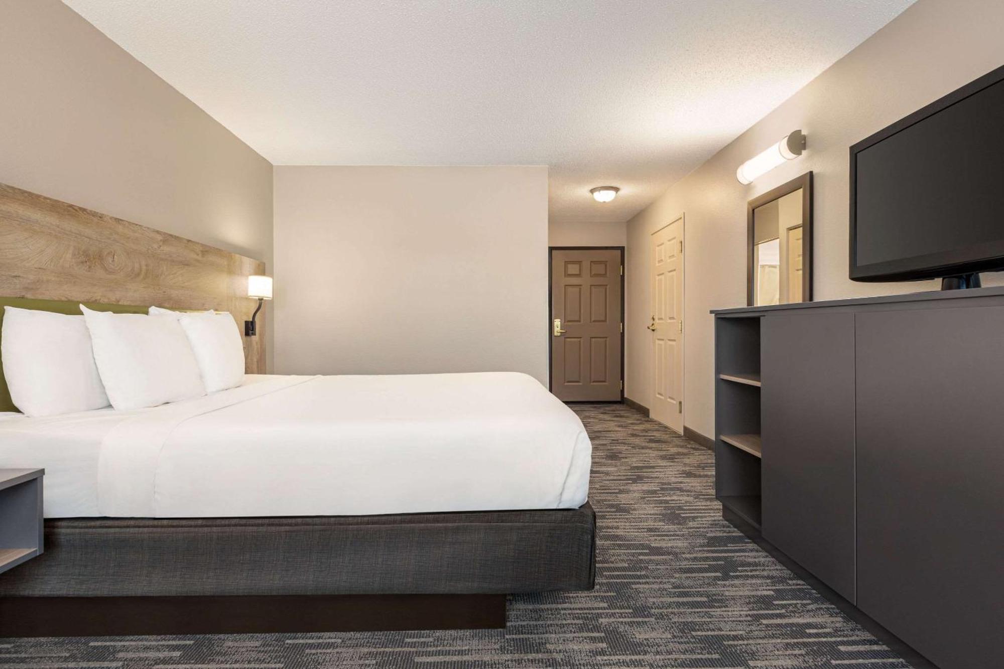 Country Inn & Suites By Radisson, St Cloud East, Mn سانت كلاود المظهر الخارجي الصورة