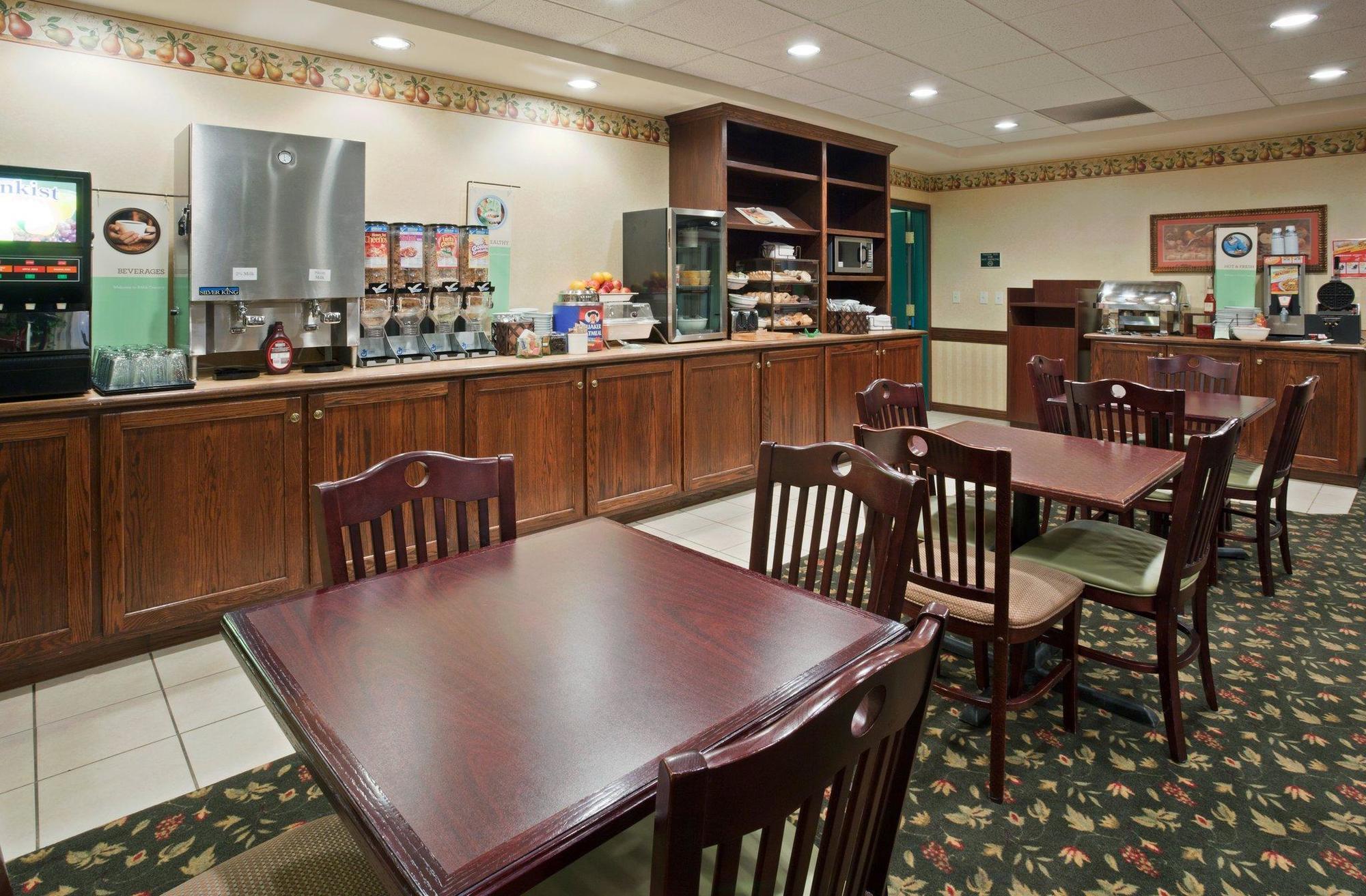 Country Inn & Suites By Radisson, St Cloud East, Mn سانت كلاود المظهر الخارجي الصورة